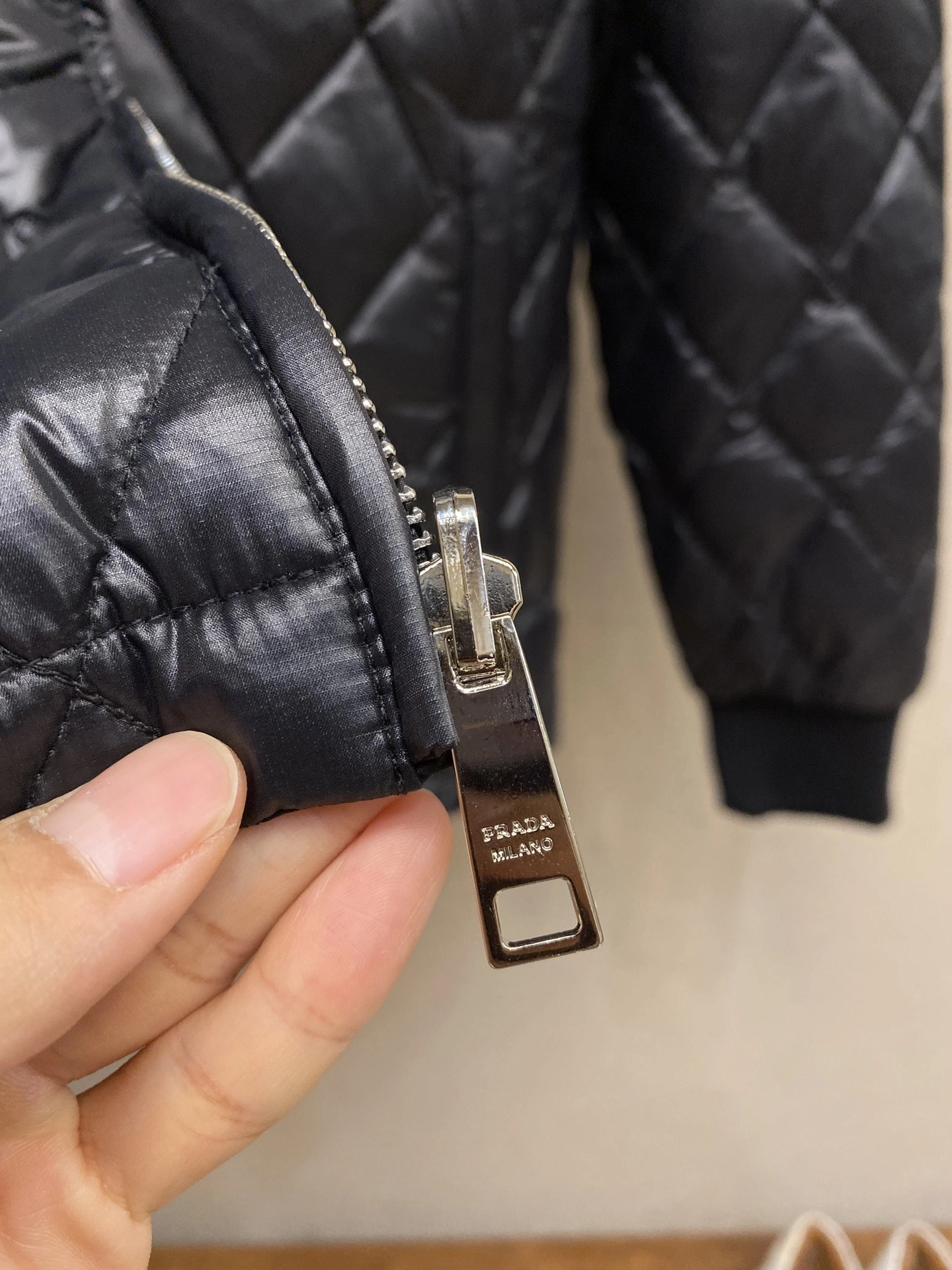 wg.luxury-- Pr141 Down jacket item: E-F443J1623H